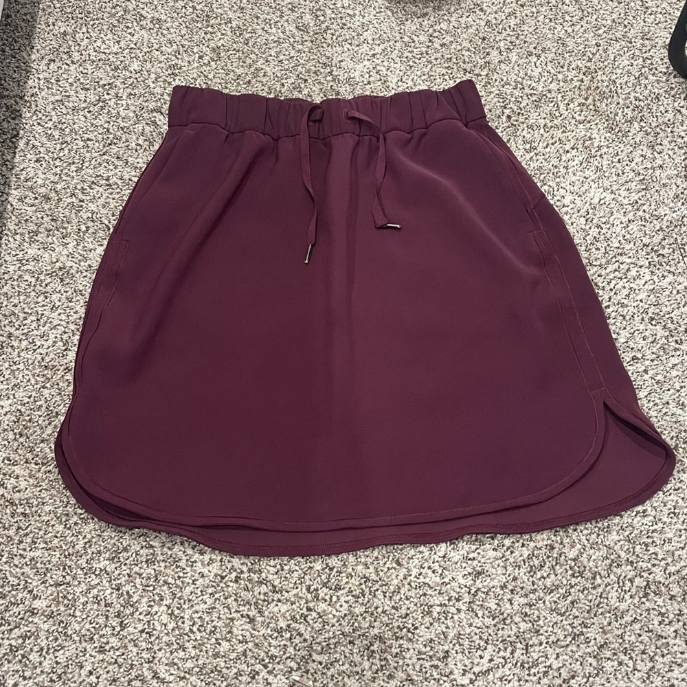 Lululemon size 8 skirt euc